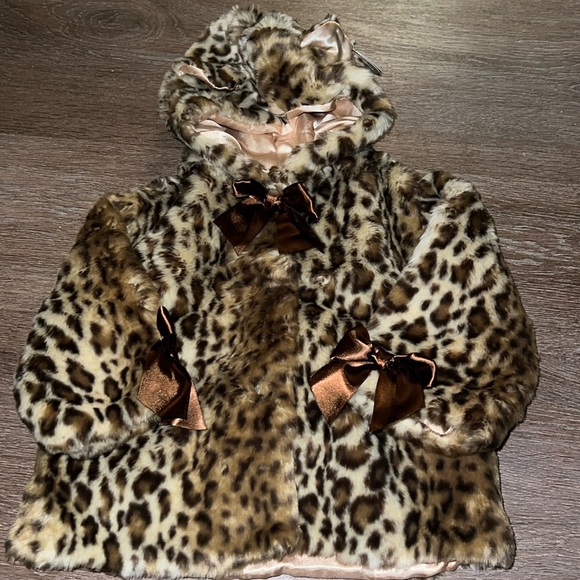 Bearington Baby 12-24 months hooded faux fur jacket. NWT.